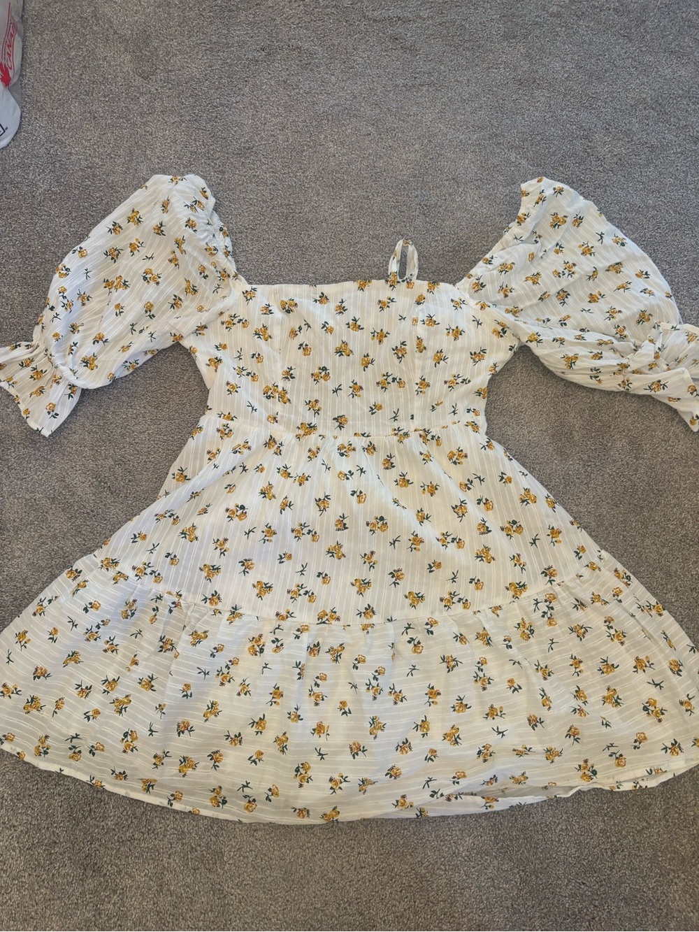 SHEIN White Backless Puff-Sleeve Floral Sundress